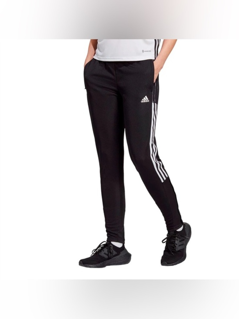 ADIDAS || NWOT WOMEN'S TIRO 21 TRAINING PANTS (M)